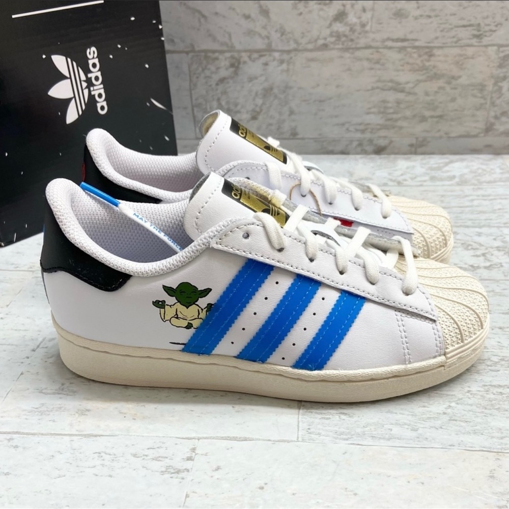 ๐ Adidas Superstar Star Wars sneakers - Picture 3 of 8